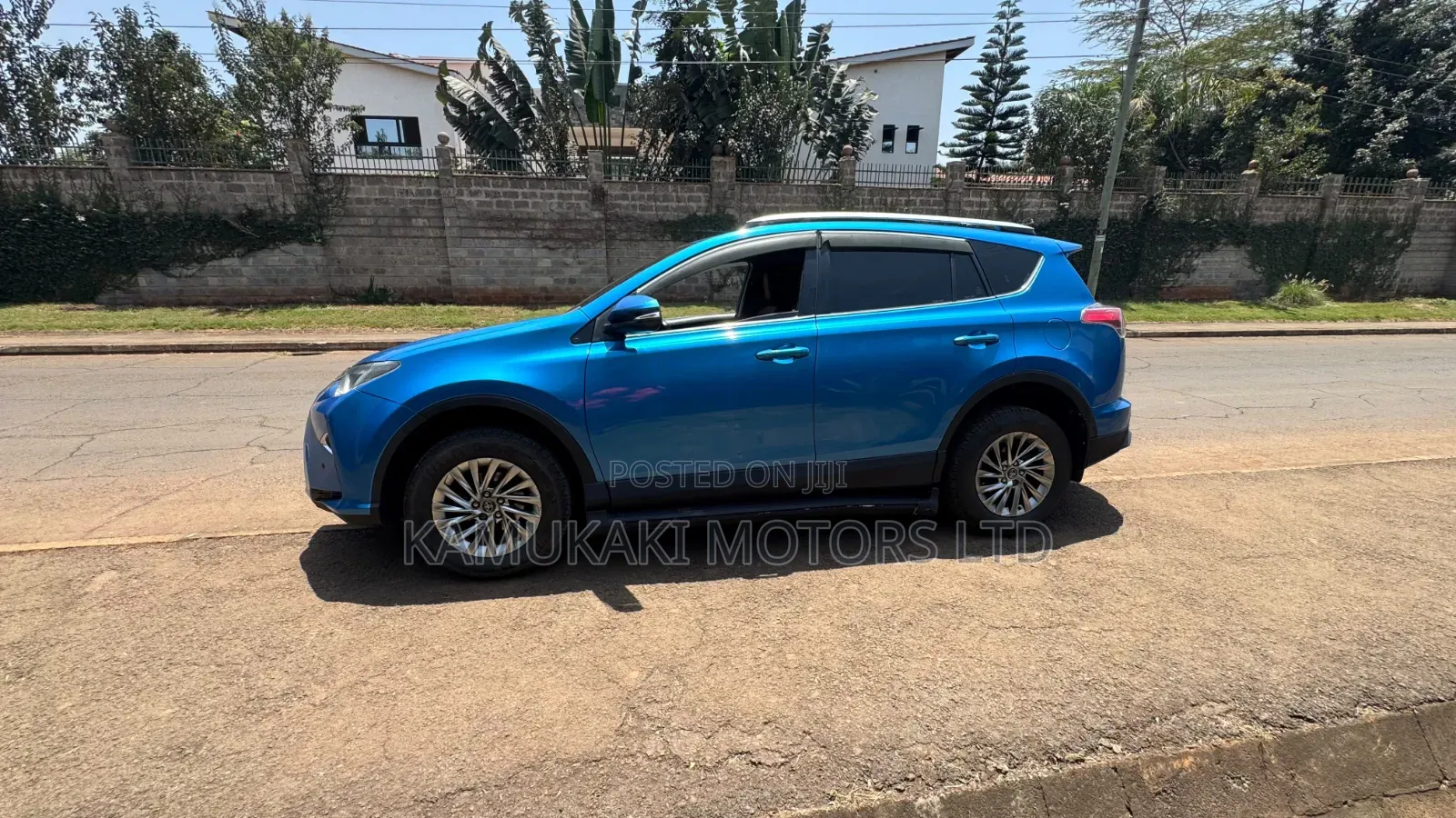 Toyota RAV4 2018 Blue