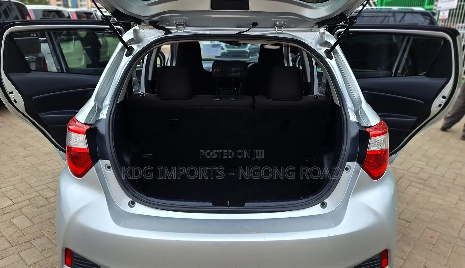Toyota Vitz 2019 Silver