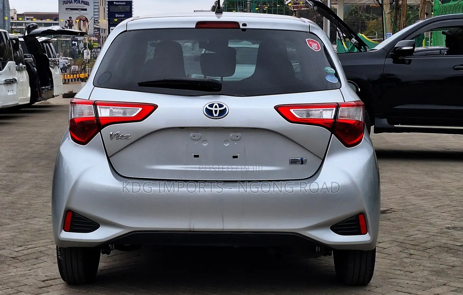 Toyota Vitz 2019 Silver
