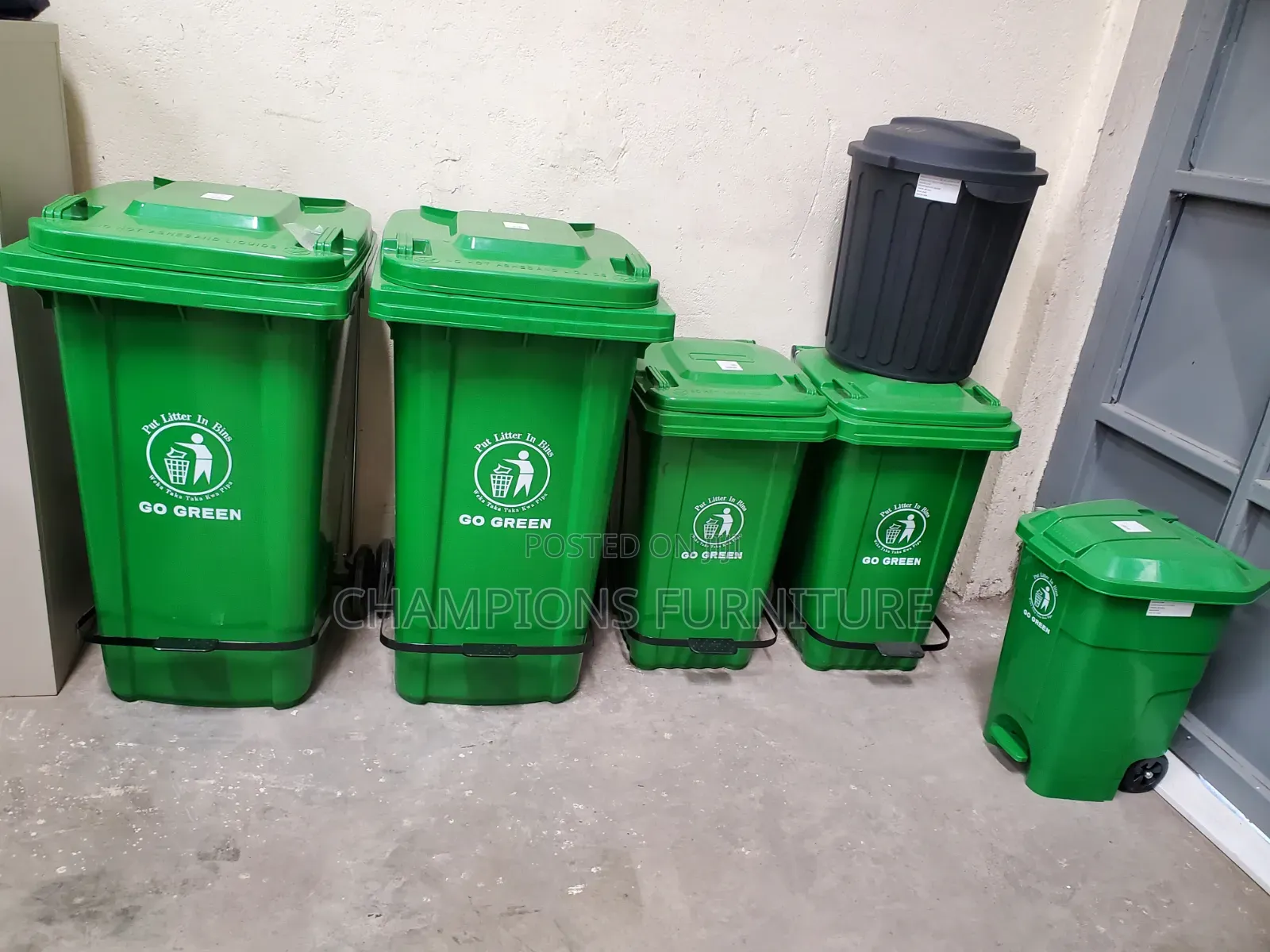 Heavy Duty 100l Plastic Pedal Dustbin