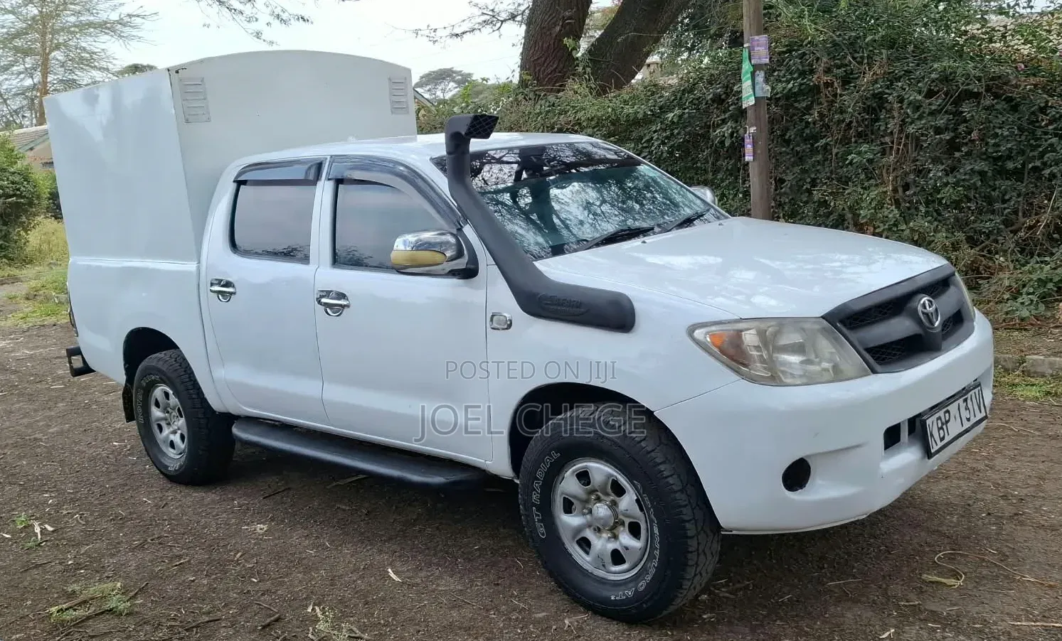 Toyota Hilux 2011 White