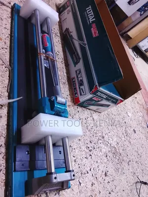 Total 600mm Manual Tile Cutter