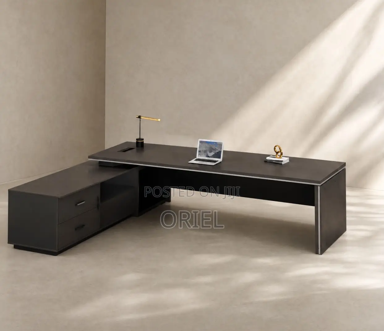 Office Desk : Modern 1.8m L-Shaped Executive Elegant Desk