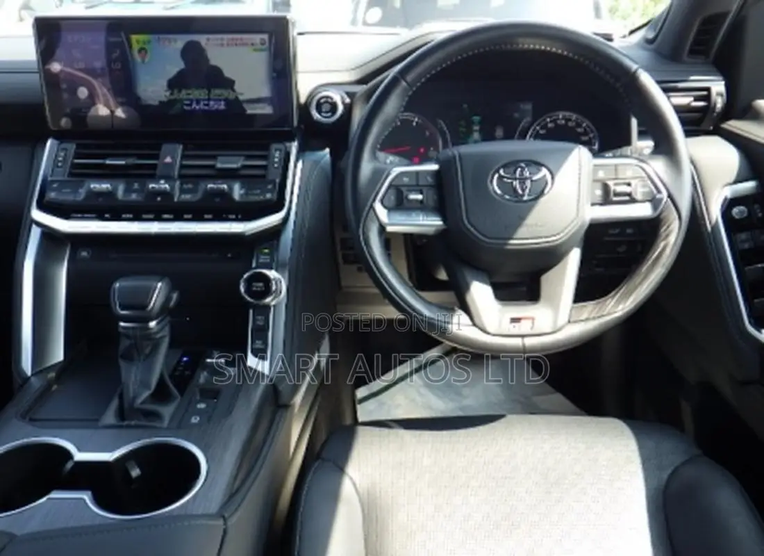 Toyota Land Cruiser LC300 2023 Gray