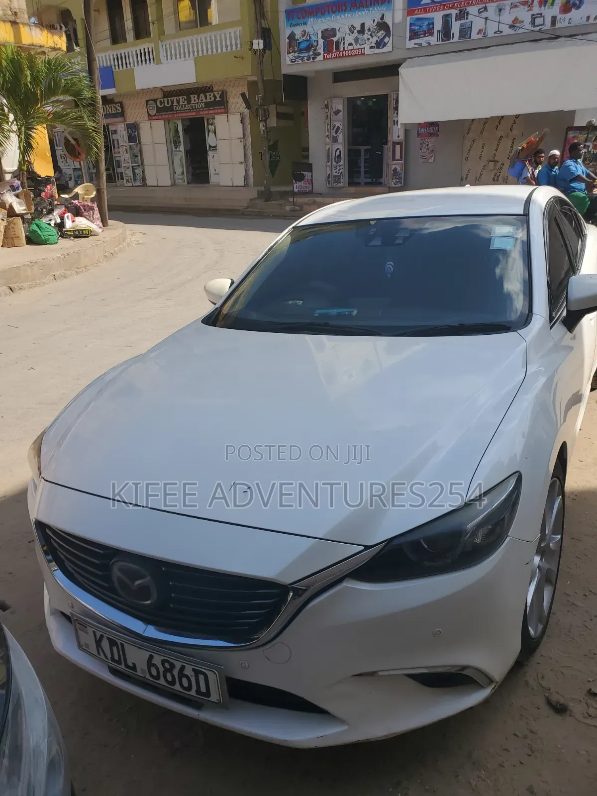 Selfdrive/Chauffer Driven Car Hire