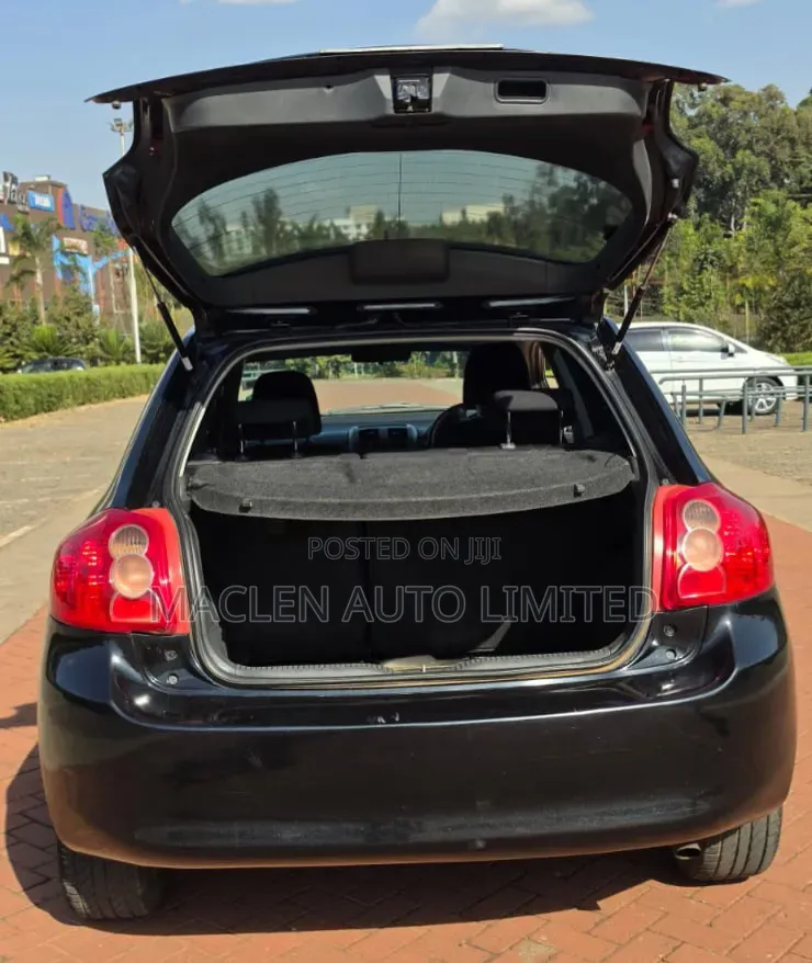 Toyota Auris 2008 Black