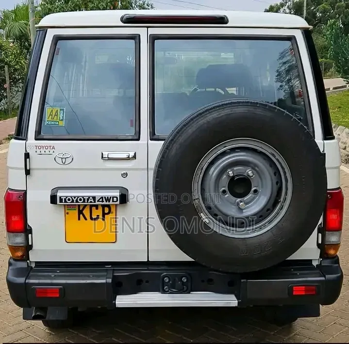 Toyota Land Cruiser 2018 Black