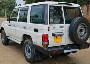Toyota Land Cruiser 2018 Black