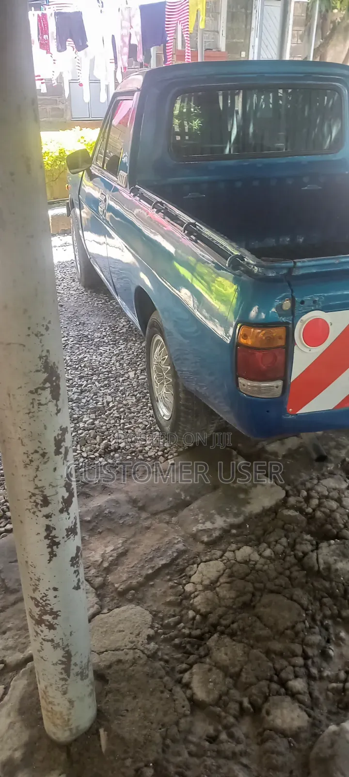 Nissan 1400 2001 Blue