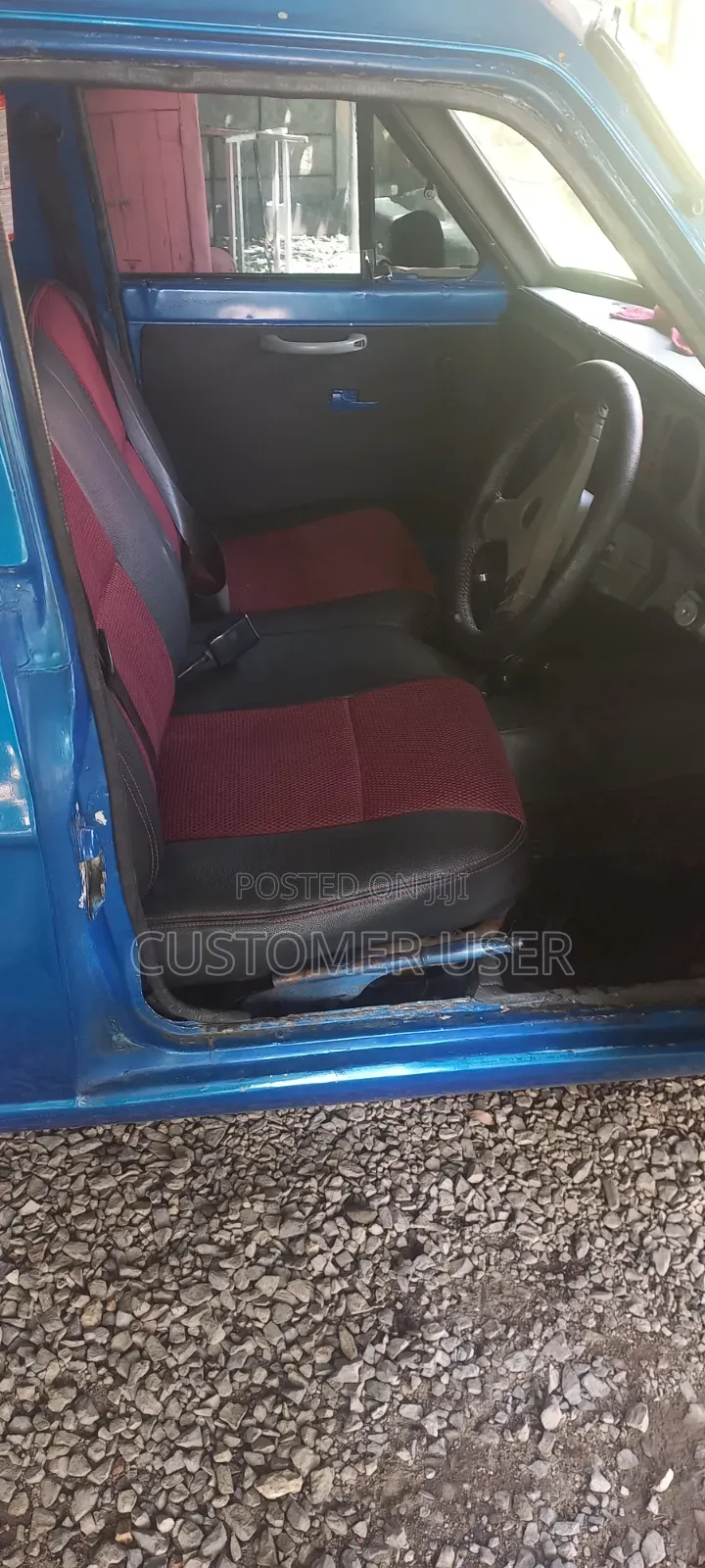 Nissan 1400 2001 Blue