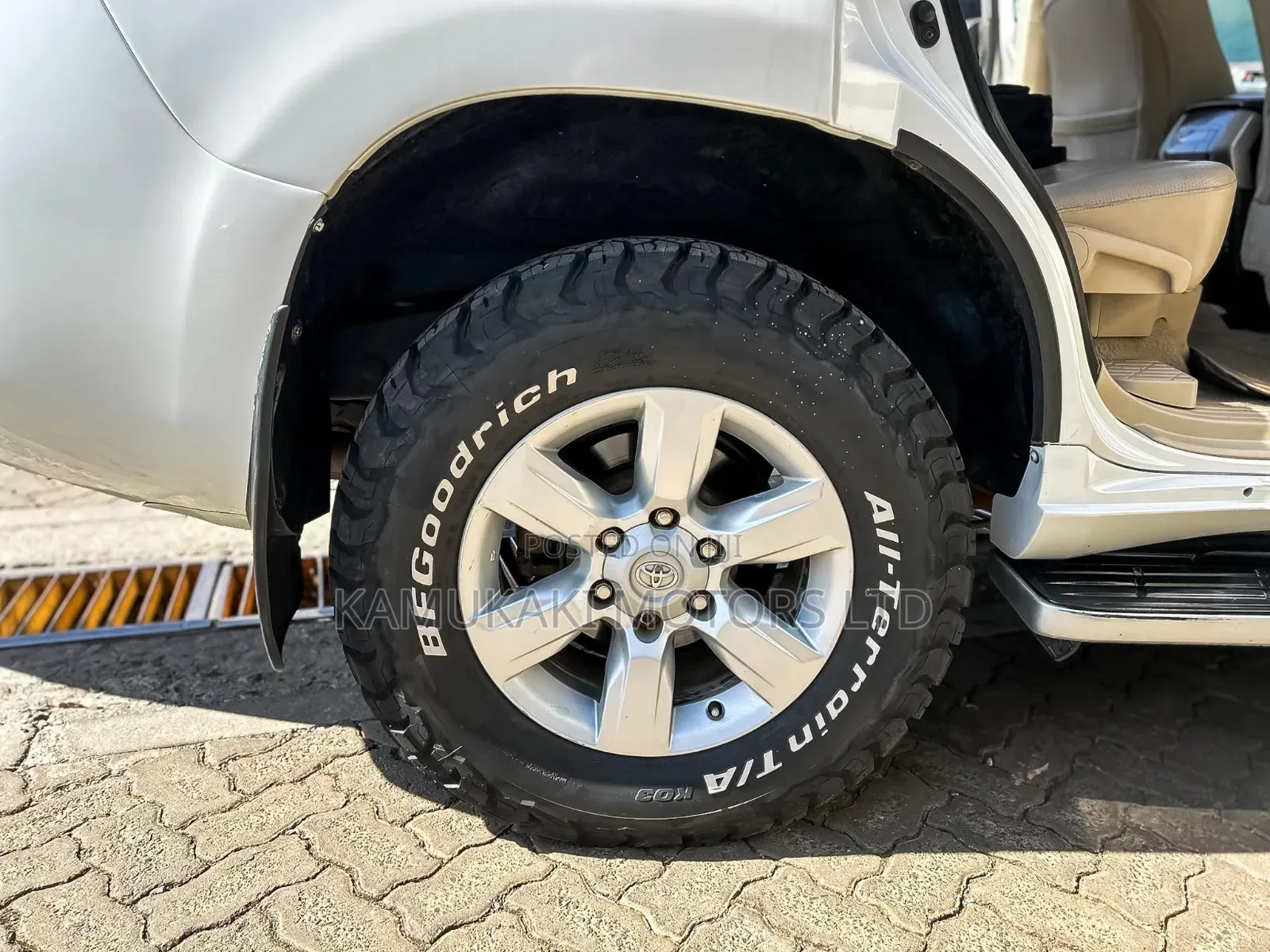 Toyota Land Cruiser Prado 3.0 TD 2012 White