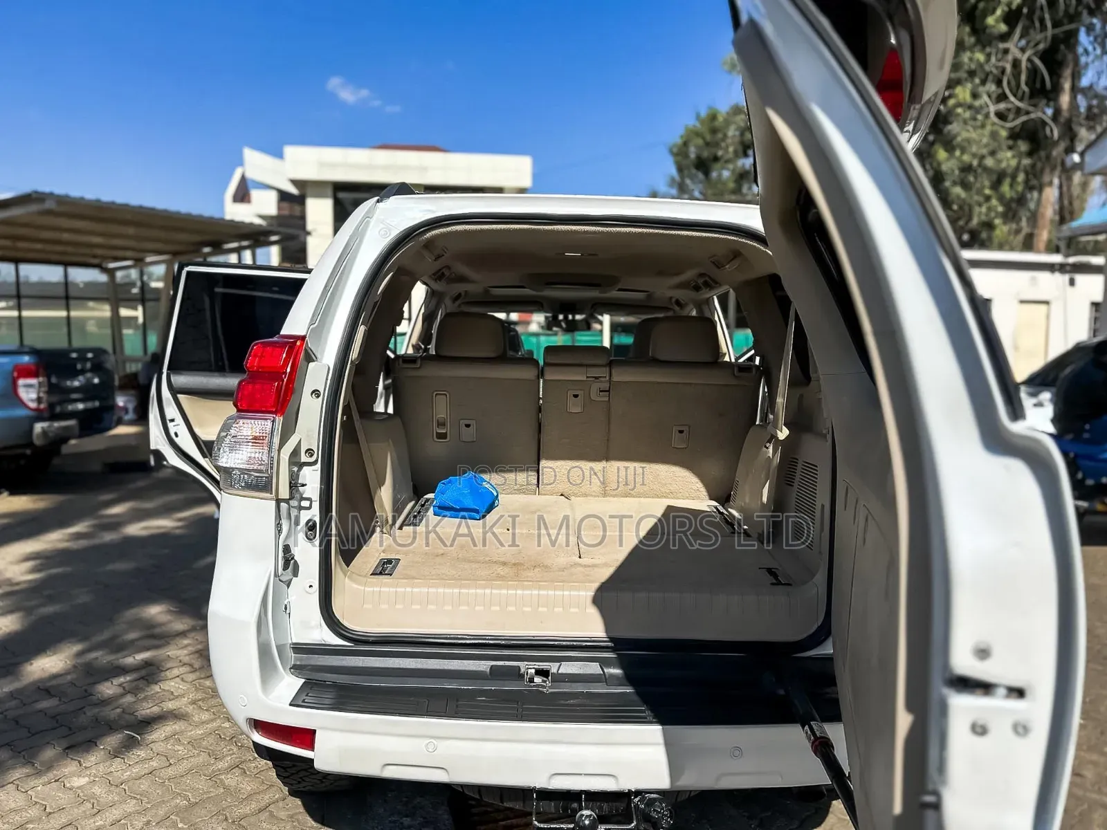 Toyota Land Cruiser Prado 3.0 TD 2012 White