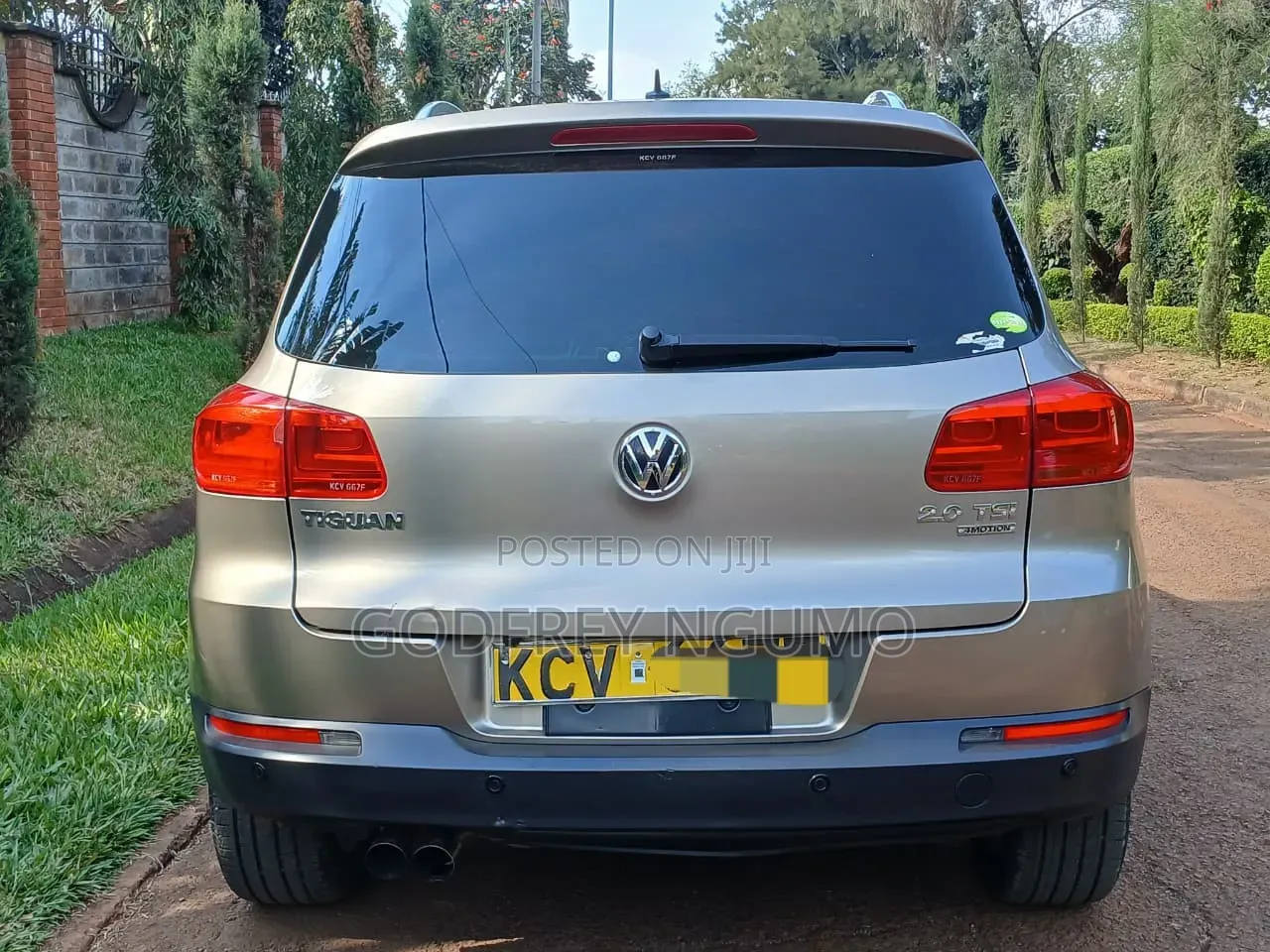 Volkswagen Tiguan 2012 Gold