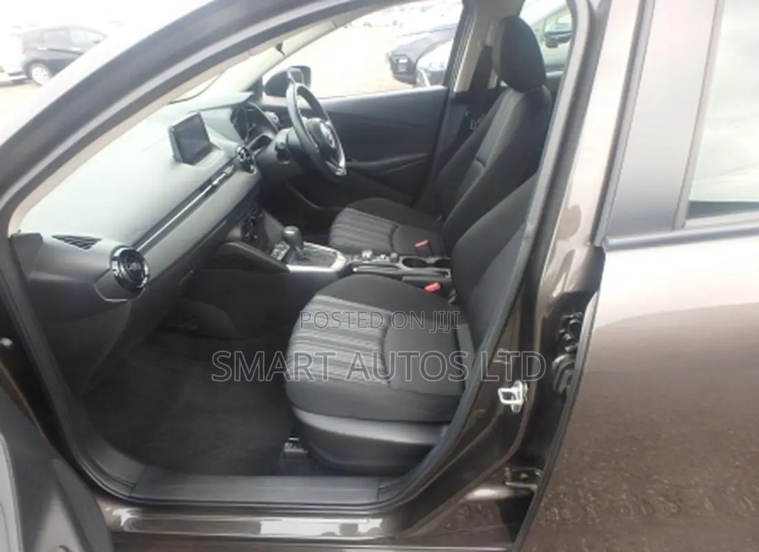 Mazda 2 2019 Brown