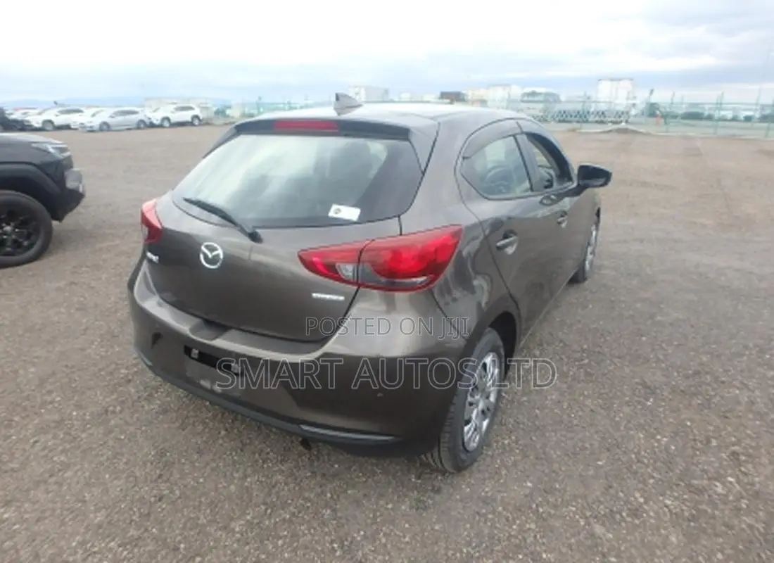 Mazda 2 2019 Brown