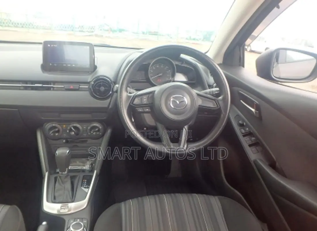 Mazda 2 2019 Brown