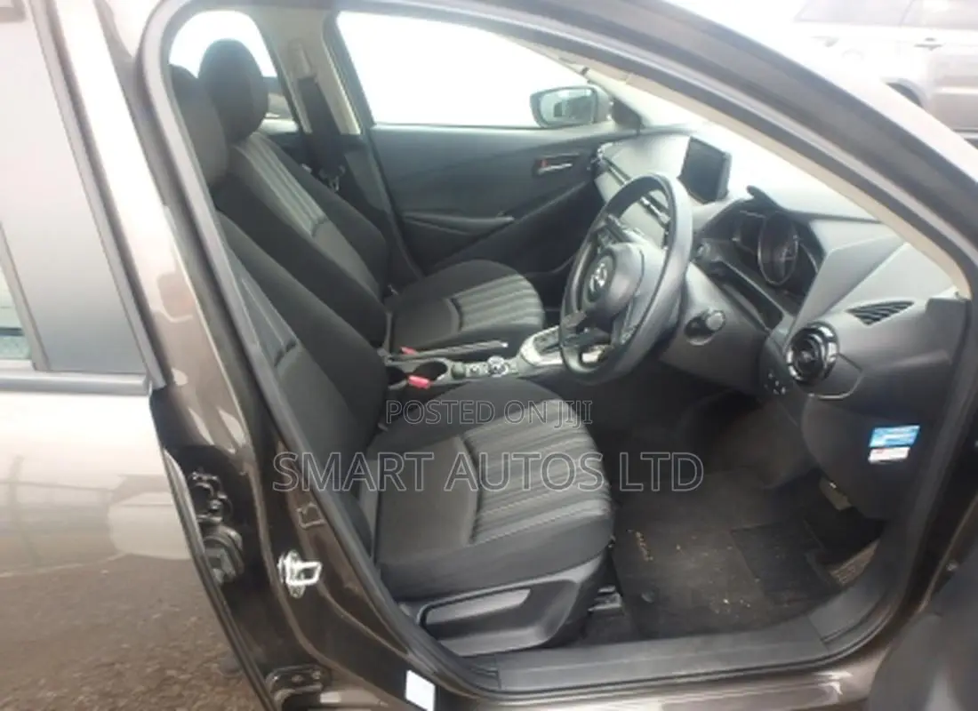 Mazda 2 2019 Brown