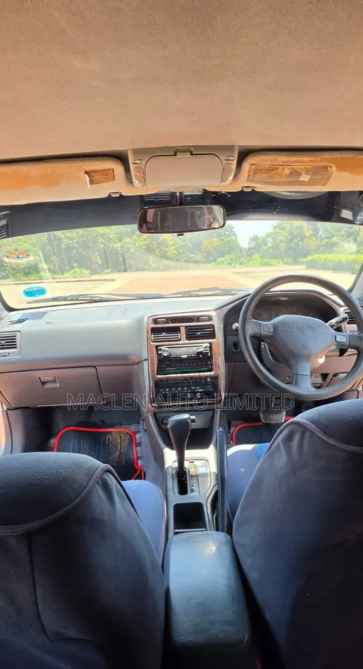 Toyota Carina 1998 Silver