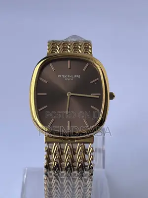 Patek PhilippeYellow Golden Ellipse Vintage Cushion Mesh Watch
