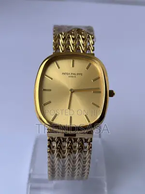 Patek PhilippeYellow Golden Ellipse Vintage Cushion Mesh Watch