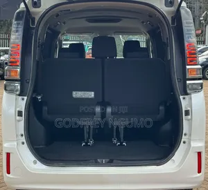 Toyota Voxy 2019 White