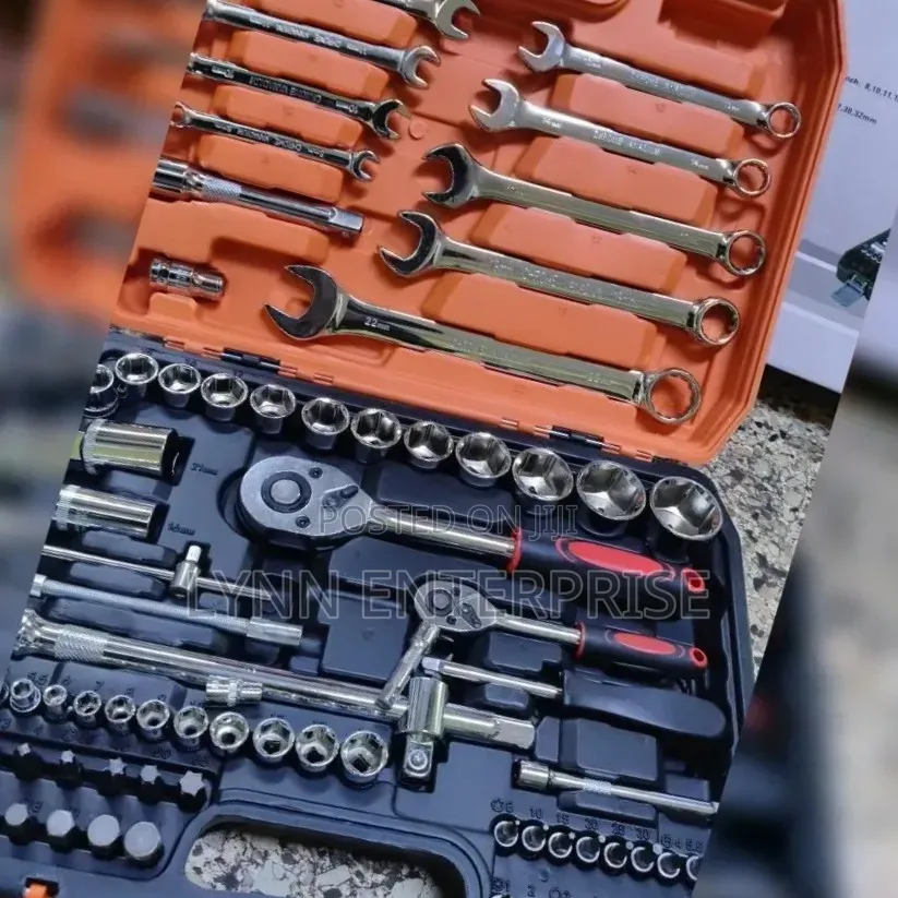 82pcs Socket Wrench Set