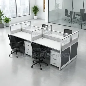 Spacious 4 Way Workstation