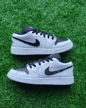 Nike Sb Reverse Panda