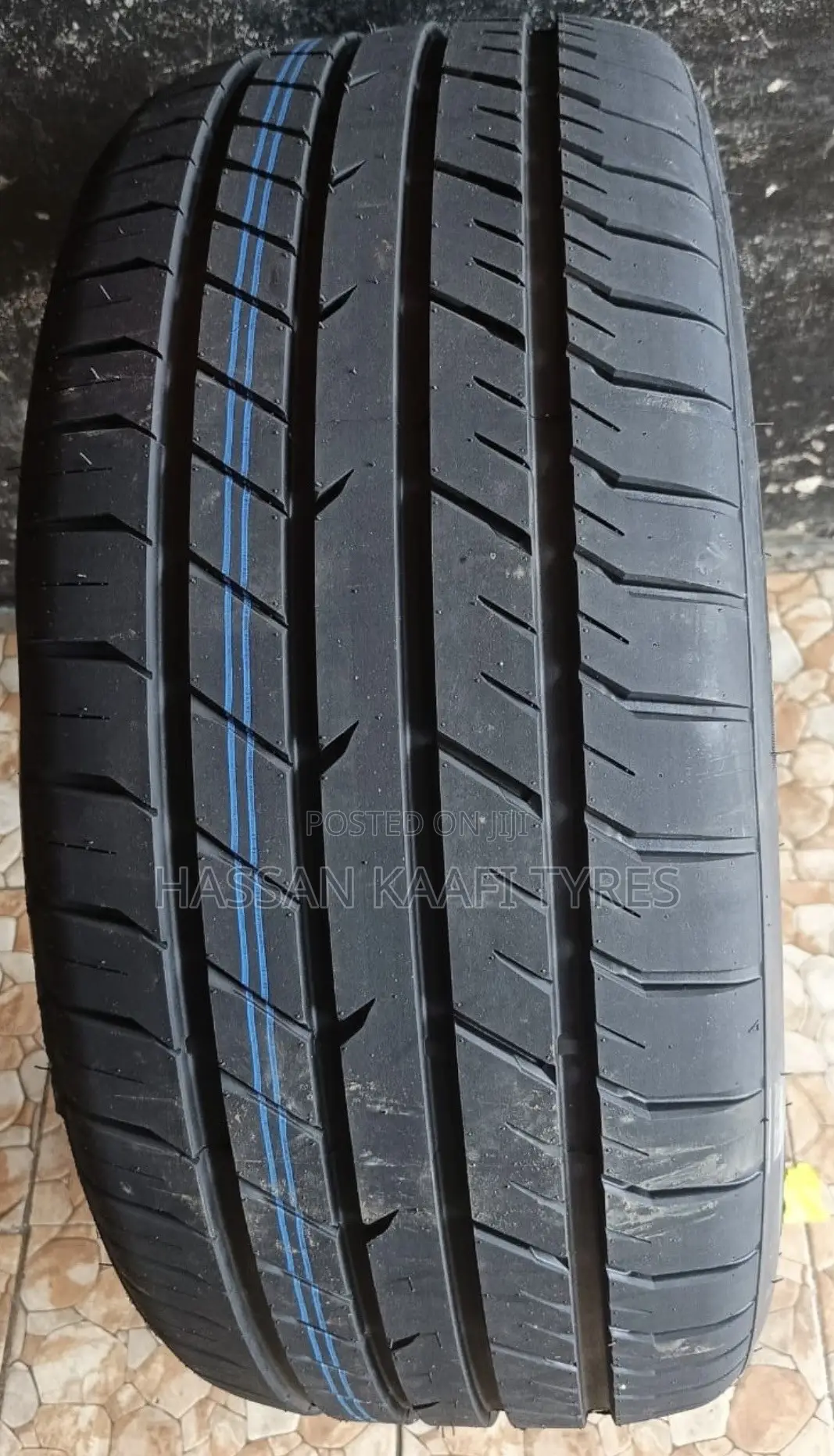 285/45r20 Glaxia Tyre