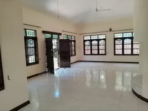 4bdrm Maisonette in Nyali Estate for rent