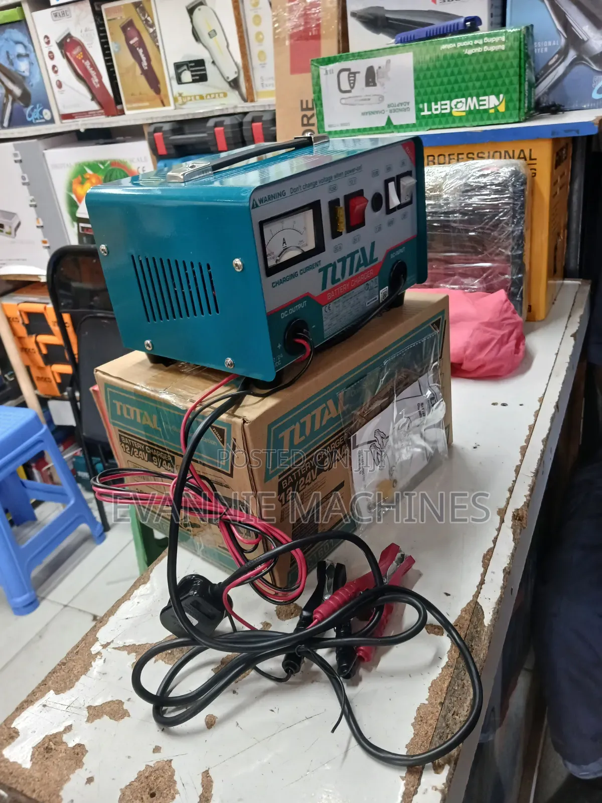 Total TBC1601 12v/24v Battery Charger