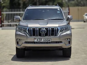 Toyota Land Cruiser Prado 2019 Gold
