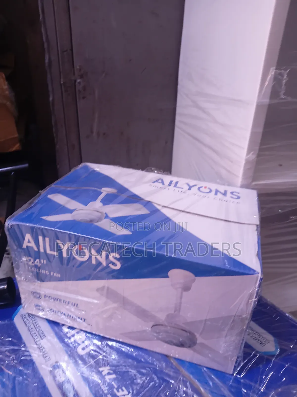 Ailyons 24" Ceiling Fan – Energy Efficient & Stylish