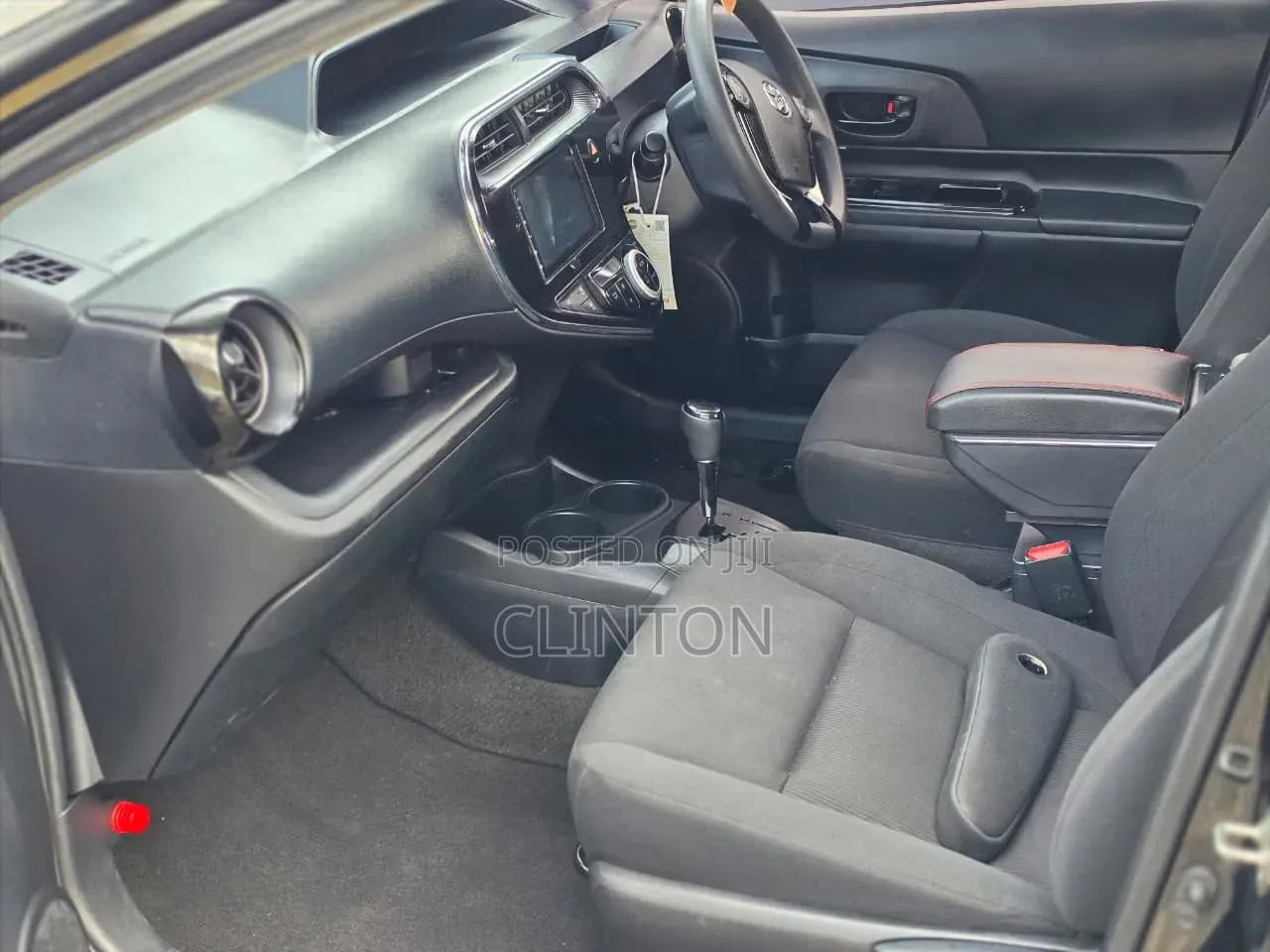 Toyota Aqua 2018 Black
