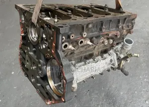 (4HF1) Block Engine for Isuzu Vehicles.