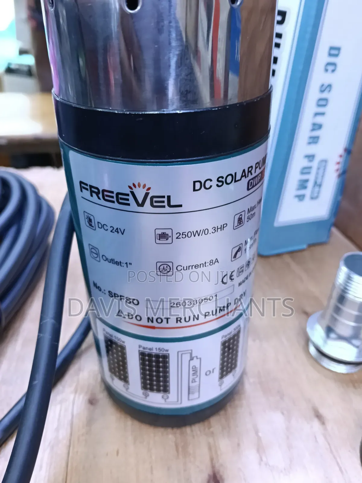 DC Solar Submersible Pump 250Watts 24V 1" Outlet and Reducer Freevel