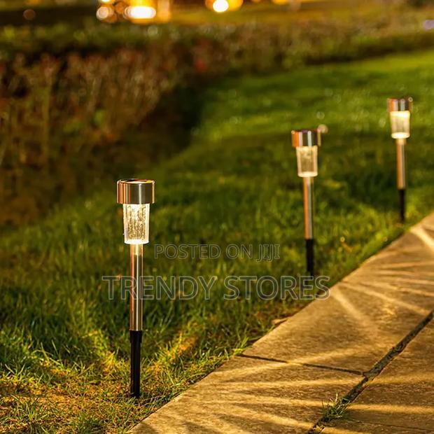 Solar Garden Lights - thumbnail 2