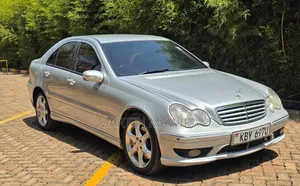 Mercedes-Benz C200 2007 Silver