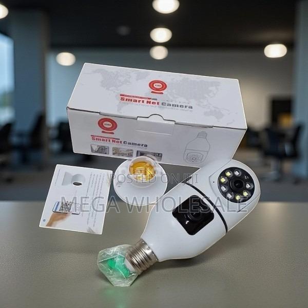 Smart Wireless Monitoring Dual Lens PTZ WiFi Bulb Camera