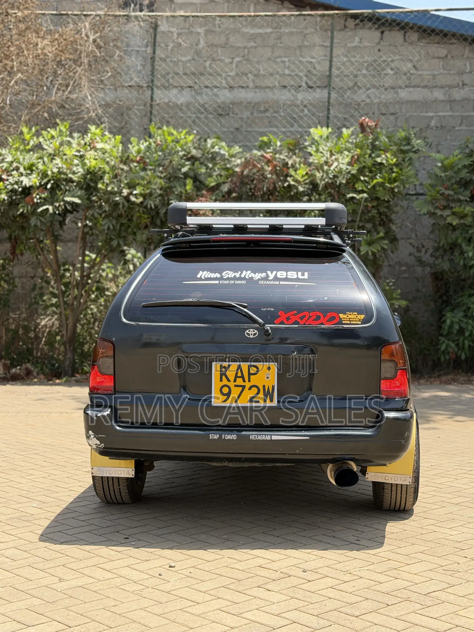 Toyota Corolla 2000 Gray