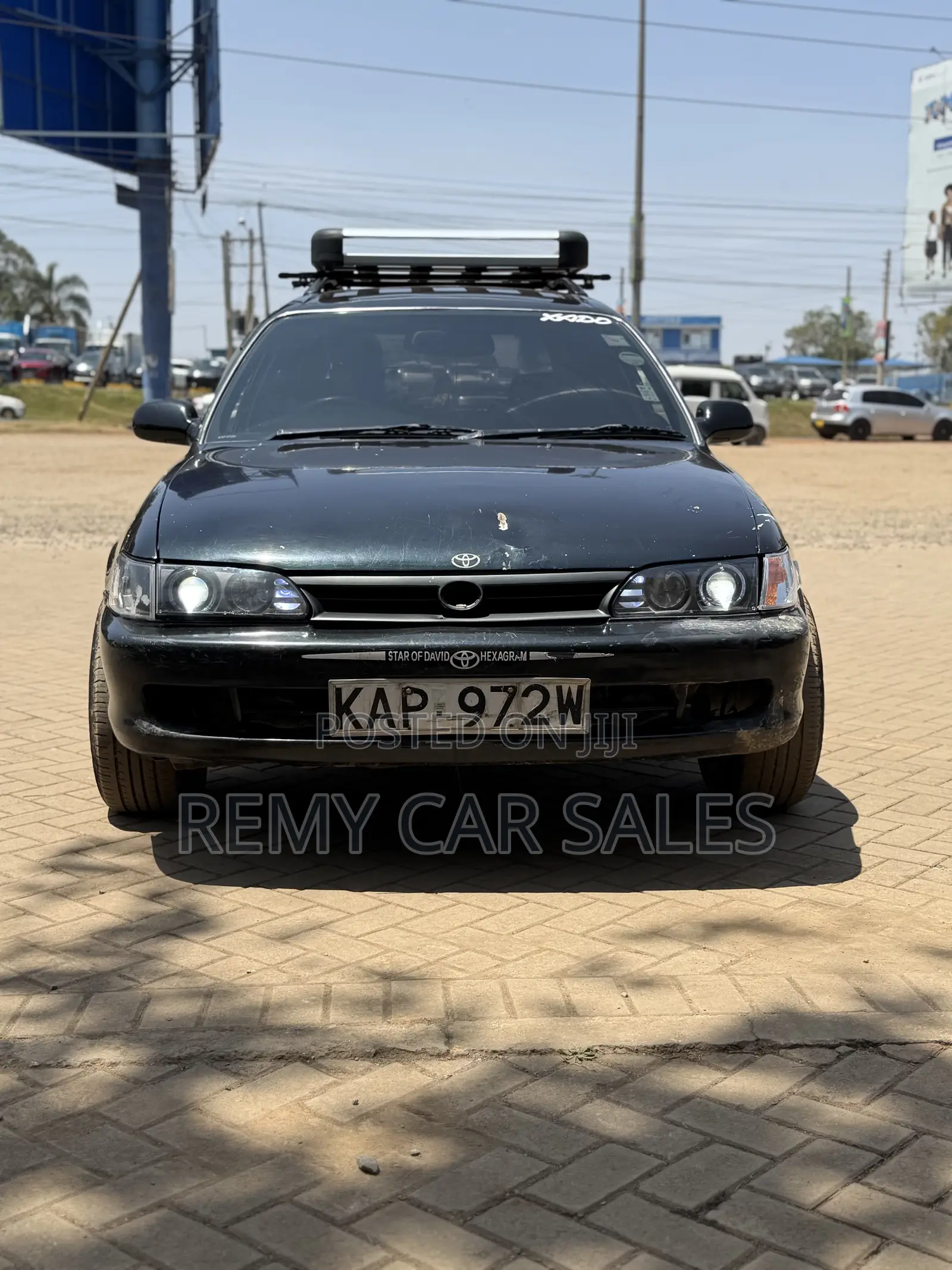 Toyota Corolla 2000 Gray