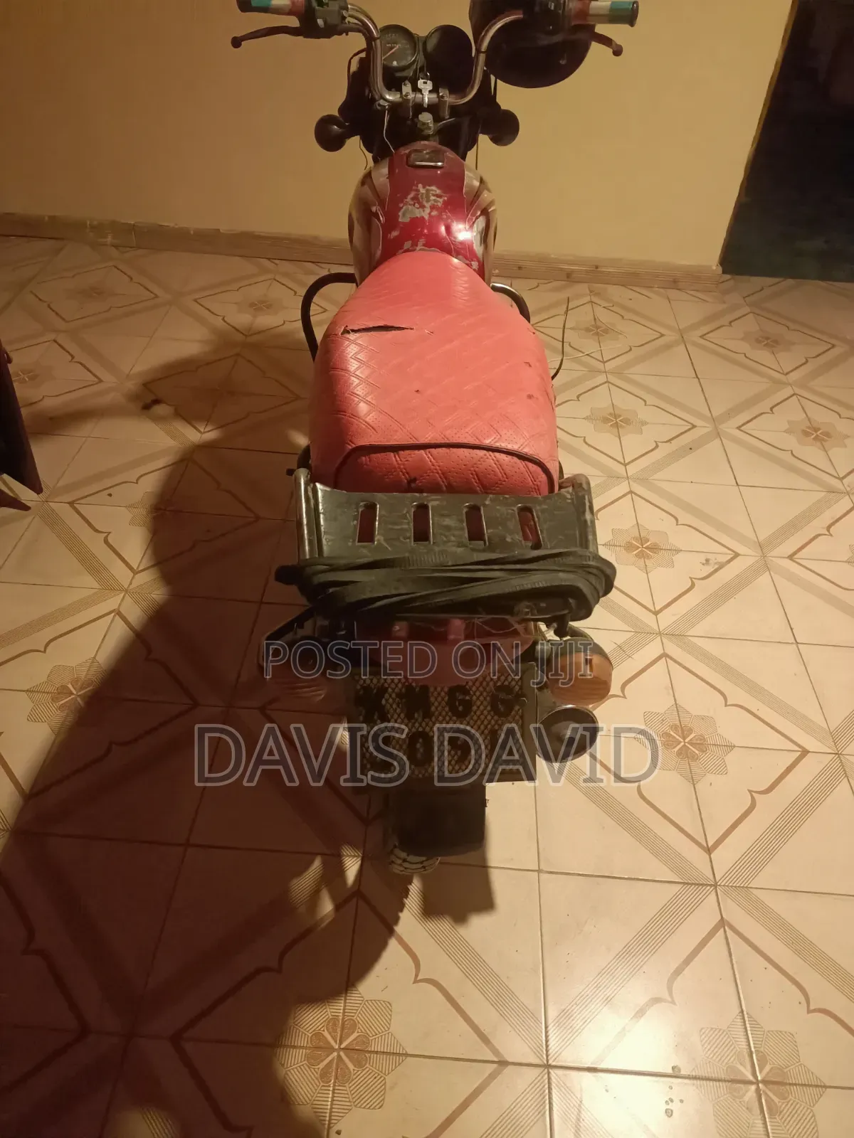 Bajaj Boxer 100 2023 Red