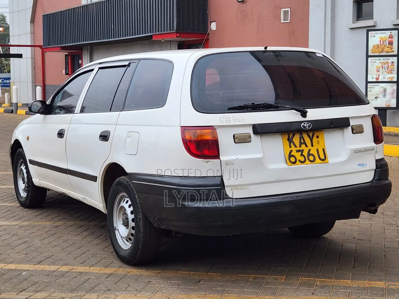 Toyota Caldina 2000 White