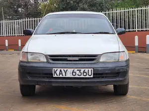 Toyota Caldina 2000 White