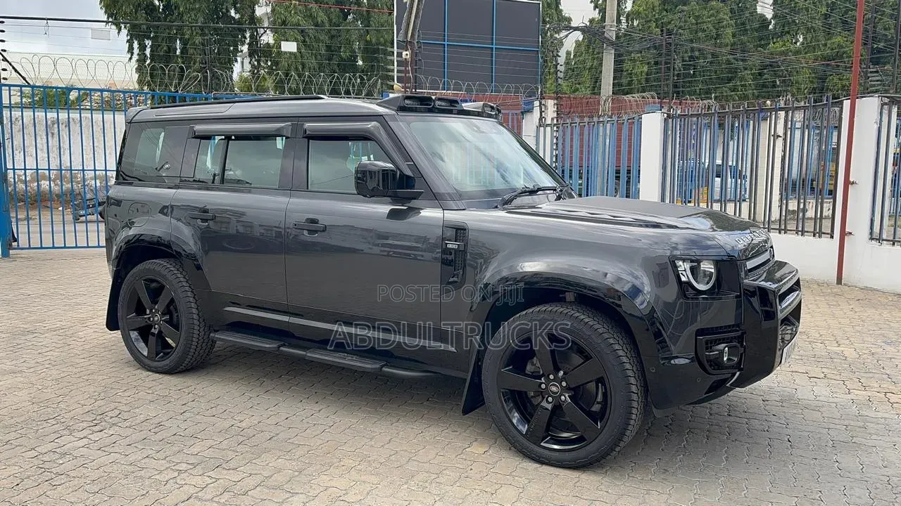 Land Rover Defender 2021 Black