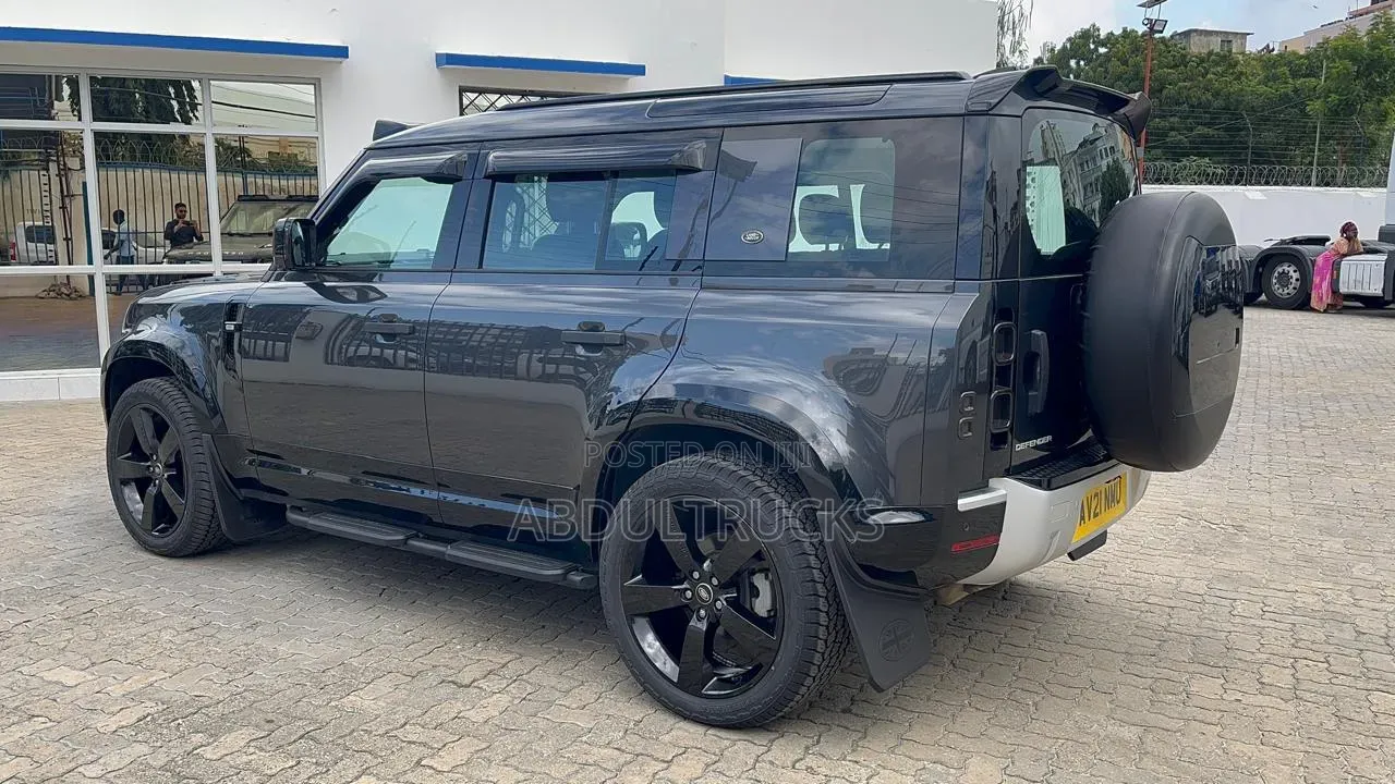 Land Rover Defender 2021 Black