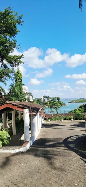 For Sale 1.6 Acres Land With Houses Nyali