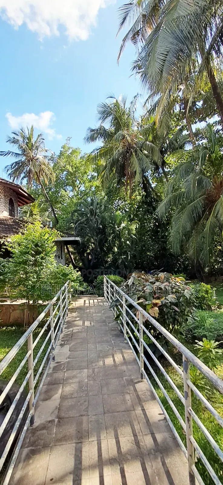 For Sale 1.6 Acres Land With Houses Nyali