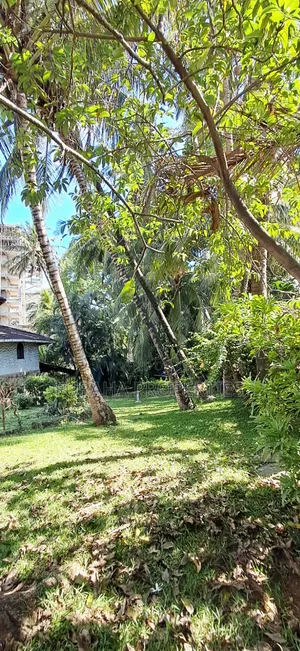 For Sale 1.6 Acres Land With Houses Nyali