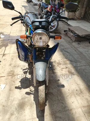 Honda CB 2022 Blue